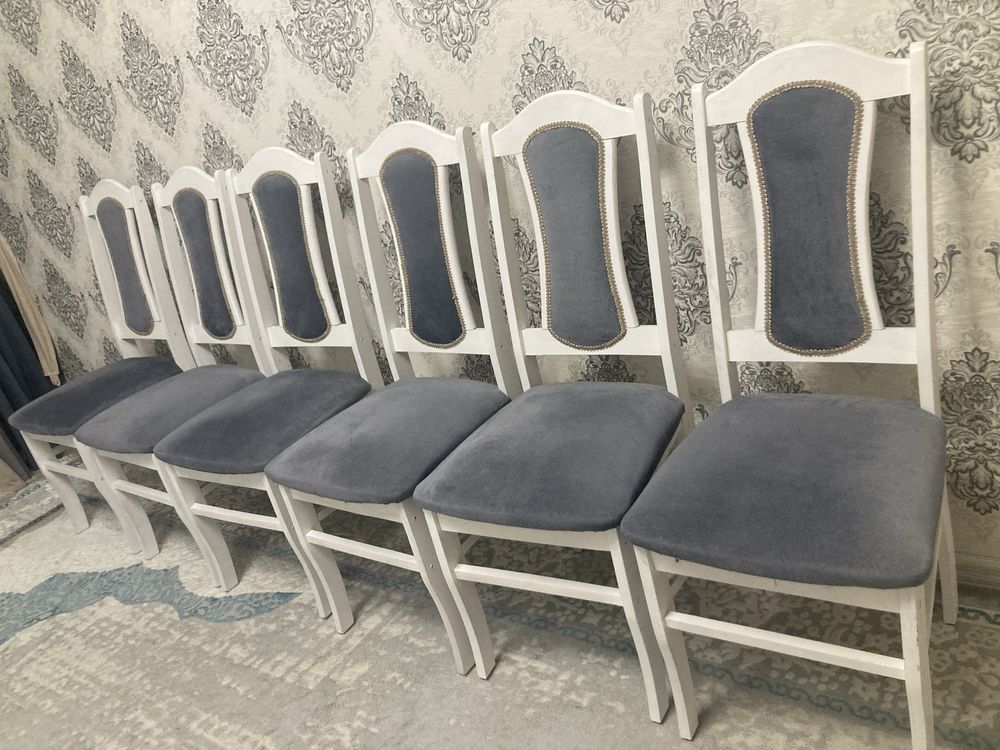 Продам стол и стулья