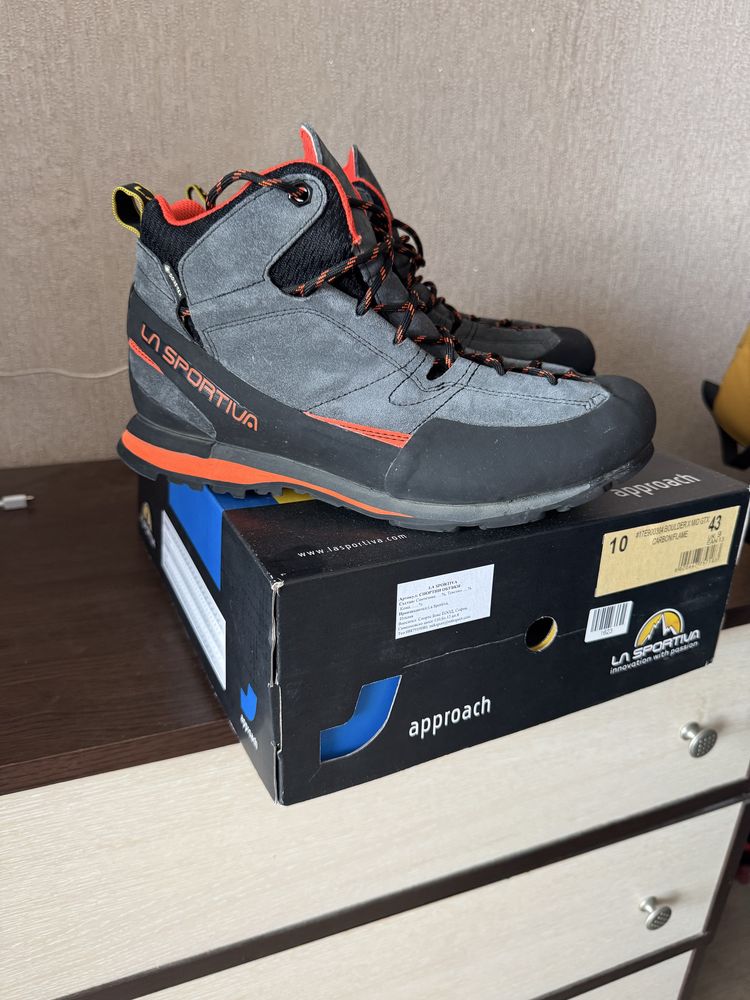 Туристически обувки LA SPORTIVA