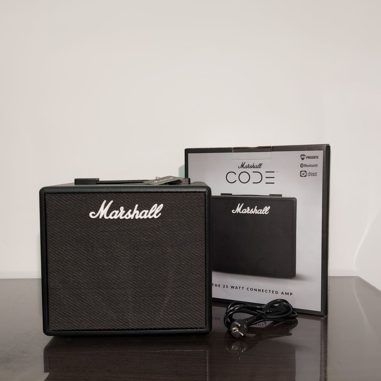 Комбоусилитель для электрогитары Marshall CODE 25