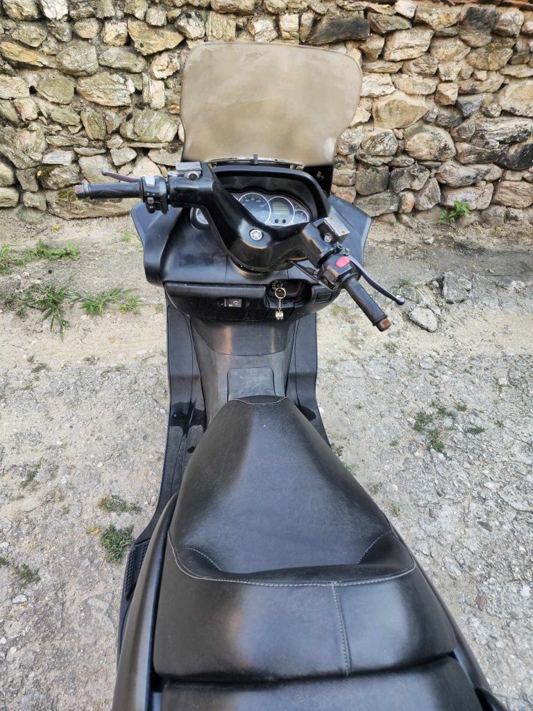 Yamaha majesty 250