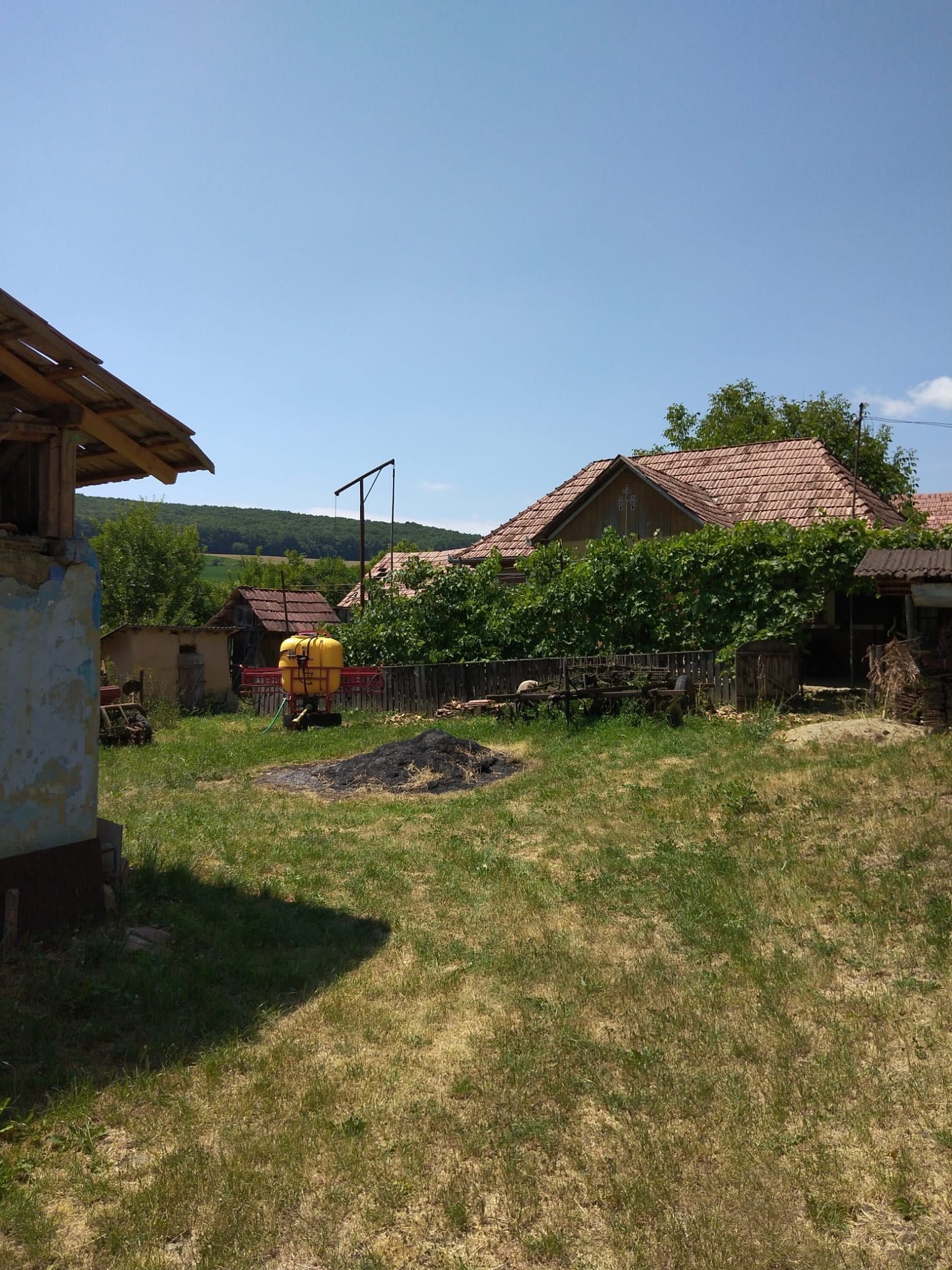 Casă de vânzare la țară
