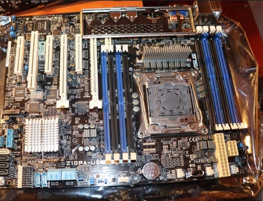 Placa de Baza Workstation Asus Z10PA-U8 Skt 2011-3 DDR4 8 Channel Raid