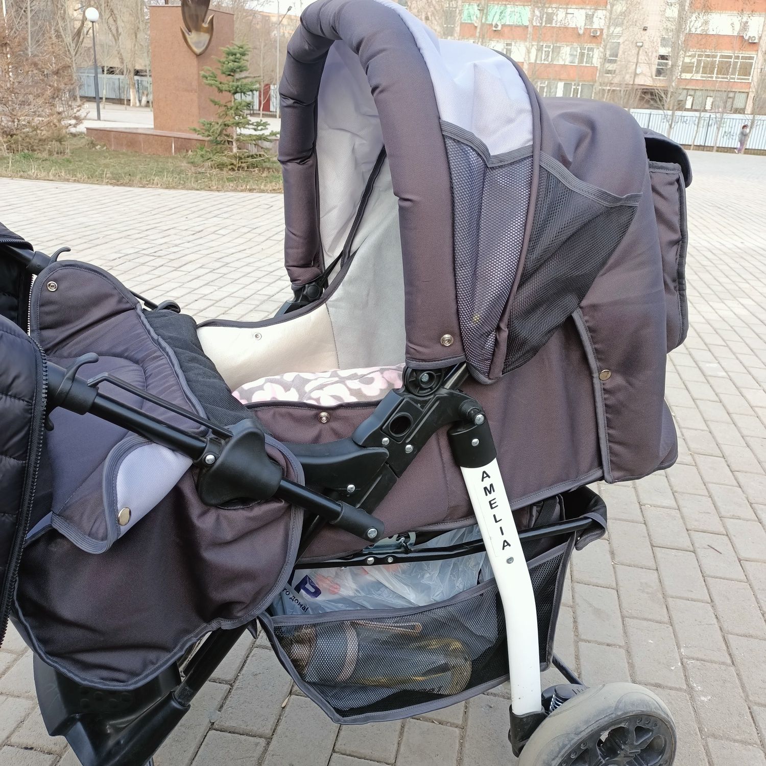Продам коляску б/у
