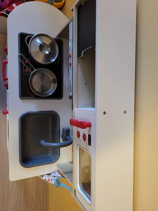 Дървена детска кухня със звуци