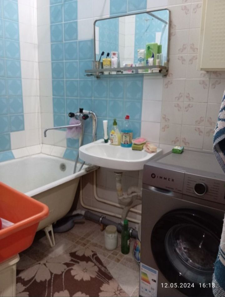 Продаётся двухкомнатная квартира на Ц - 15 ,Ор-р Казахское посольство