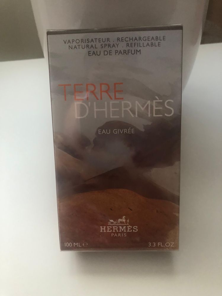 Vând parfum Terre d’Hermès