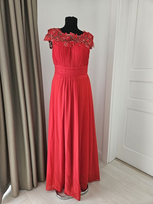 Rochie roșie lunga