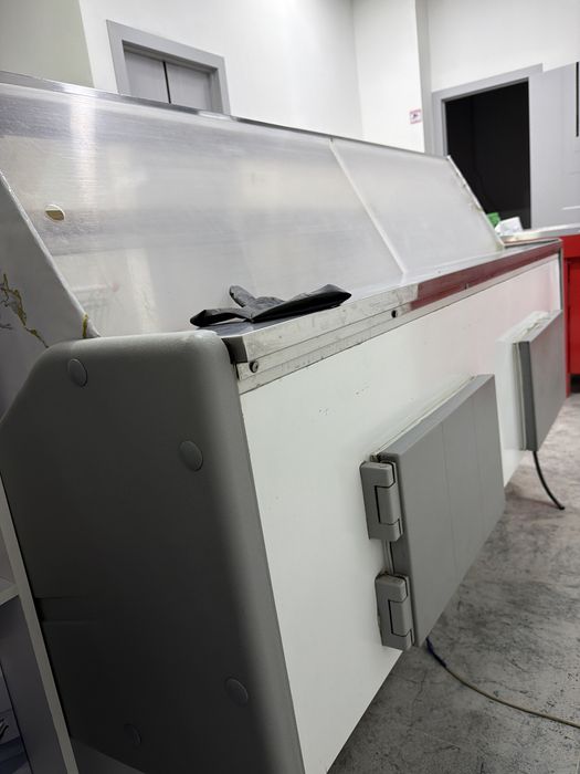 Витринный холодильник