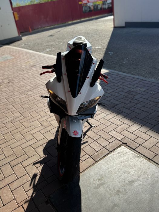 Vând Yamaha yzf r125 2009