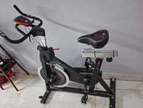 Vând bicicleta de sport