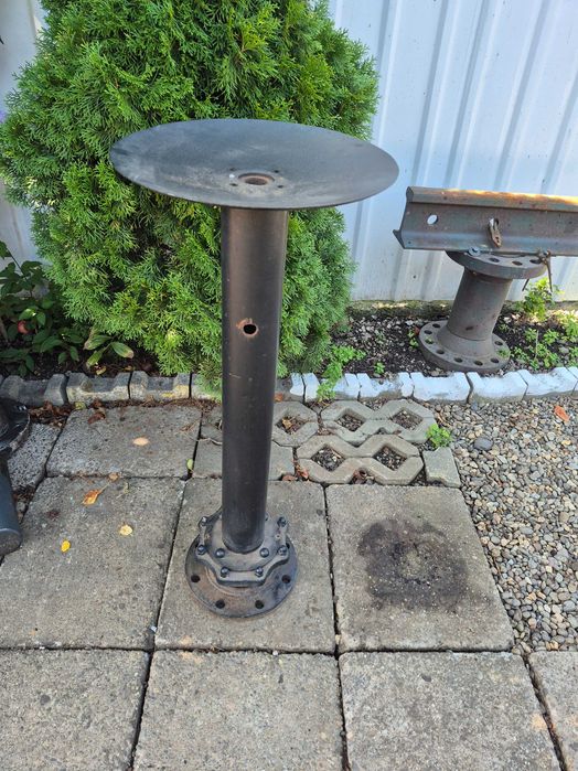 Cismea curte-gradina. Roata fantana fonta