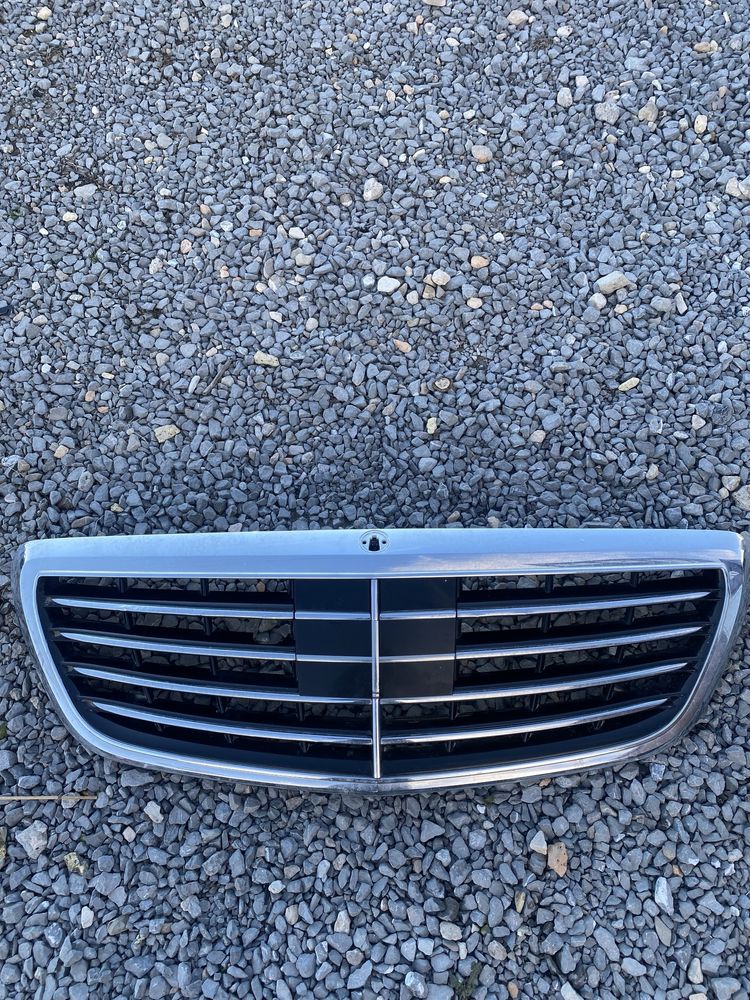 Оригинална решетка Mercedes W222