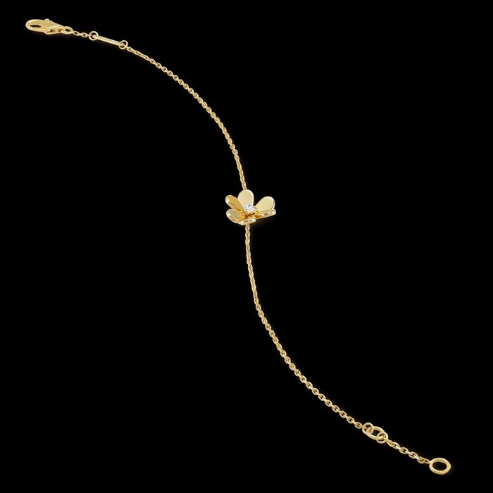 Van Cleef & Arpels VCA Gold Mini Frivole Diamond Clover Дамска Гривна