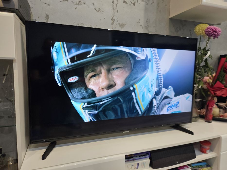 Смарт телевизор Samsung 50"