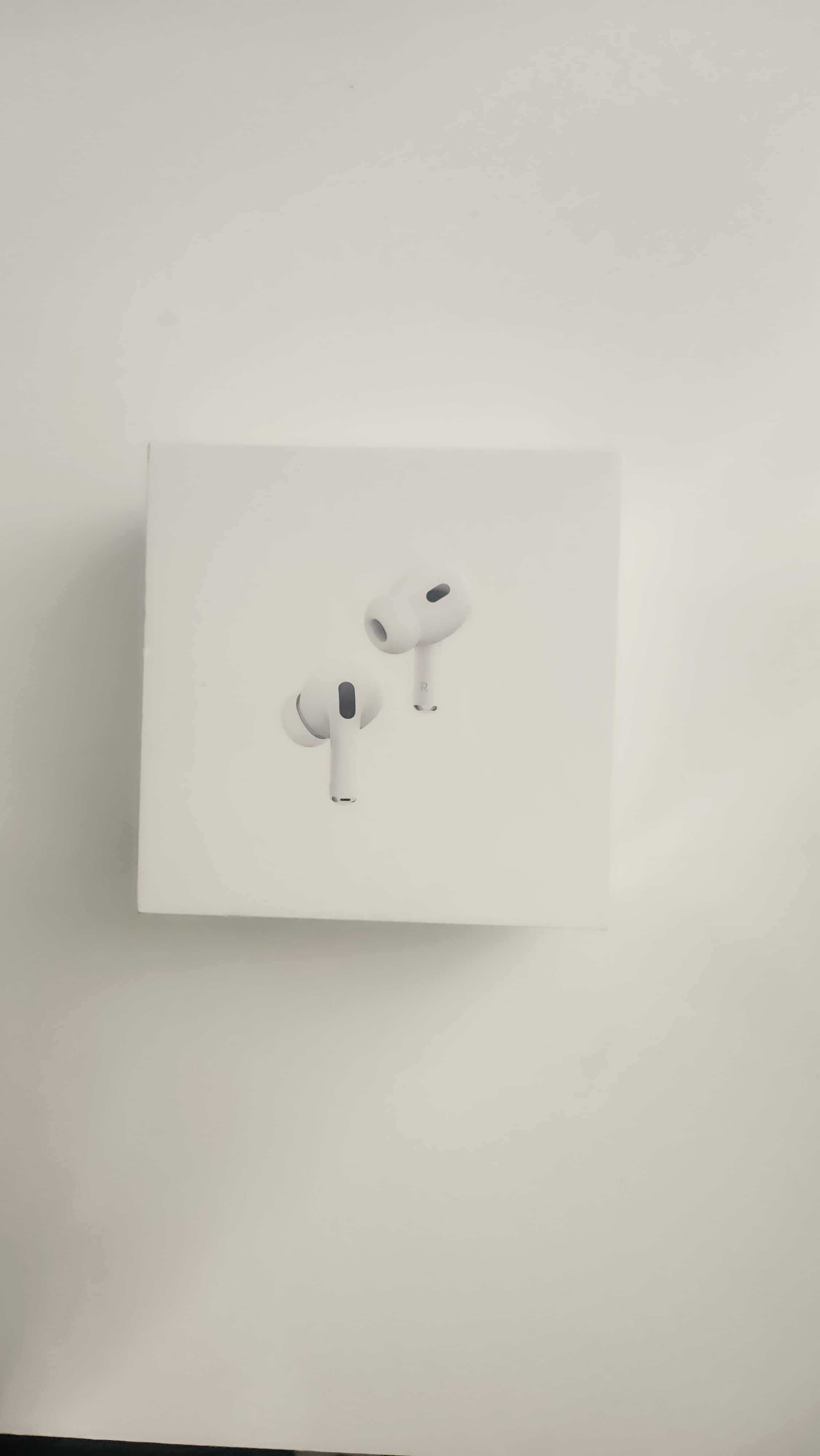 Продавасе AirPods Pro 2
