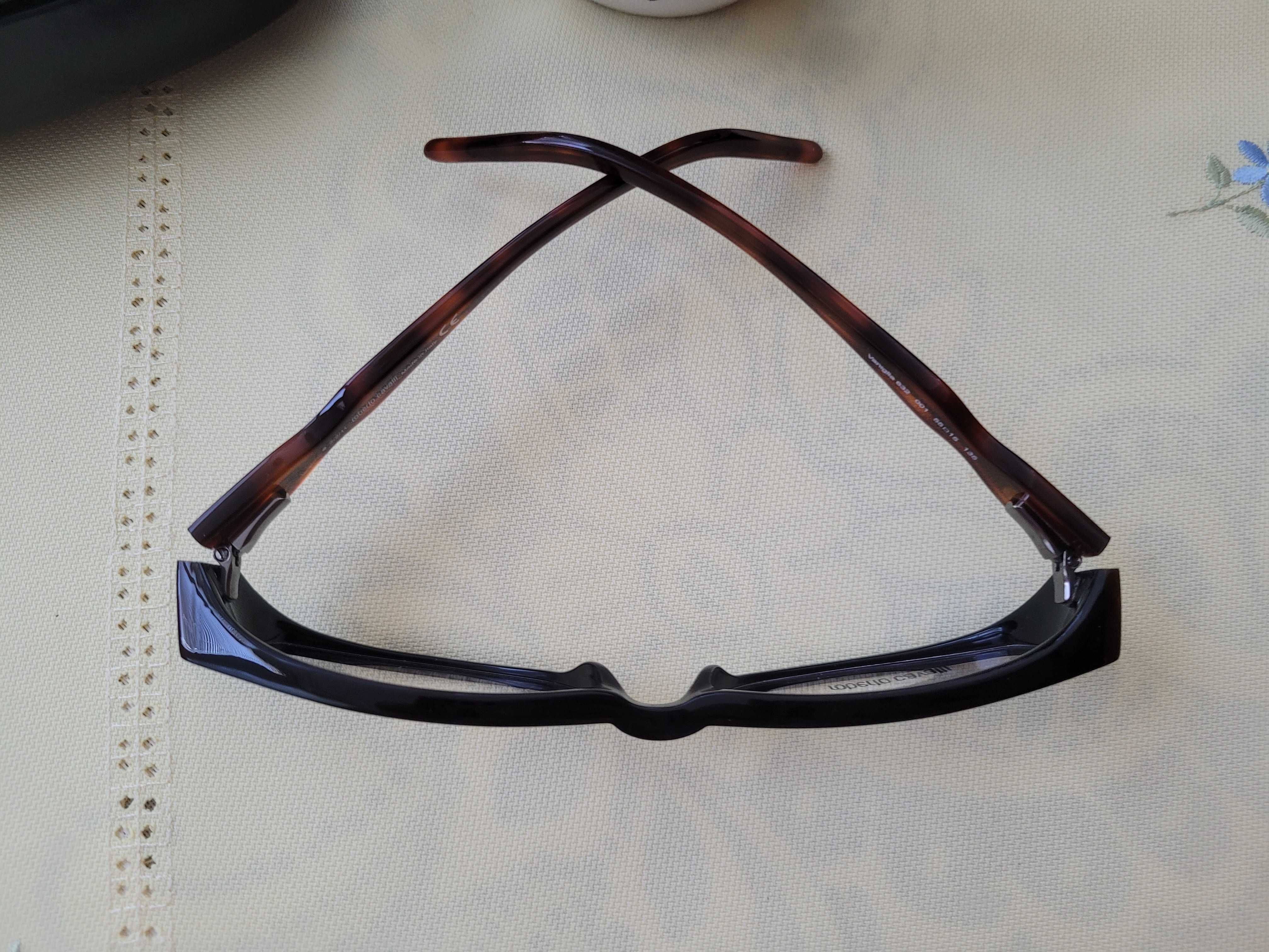 Roberto Cavalli чисто нови рамки за очила