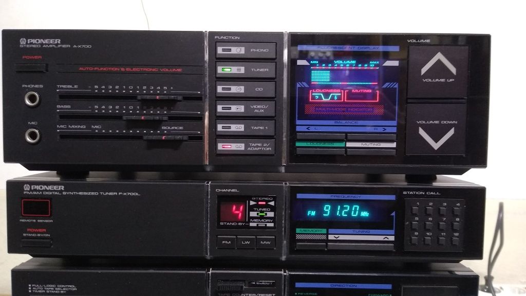 Linie Pioneer A-X700, pick-up, tuner, deck