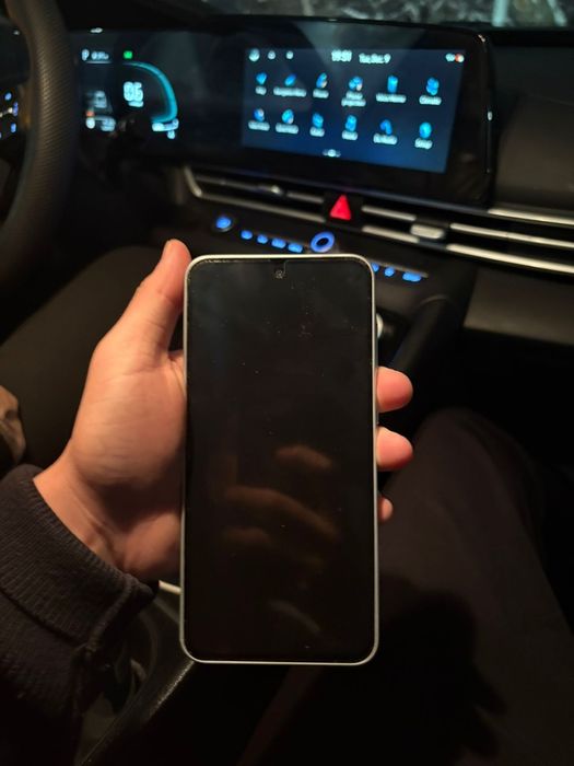 Самсунг А36. 8гв/128гв