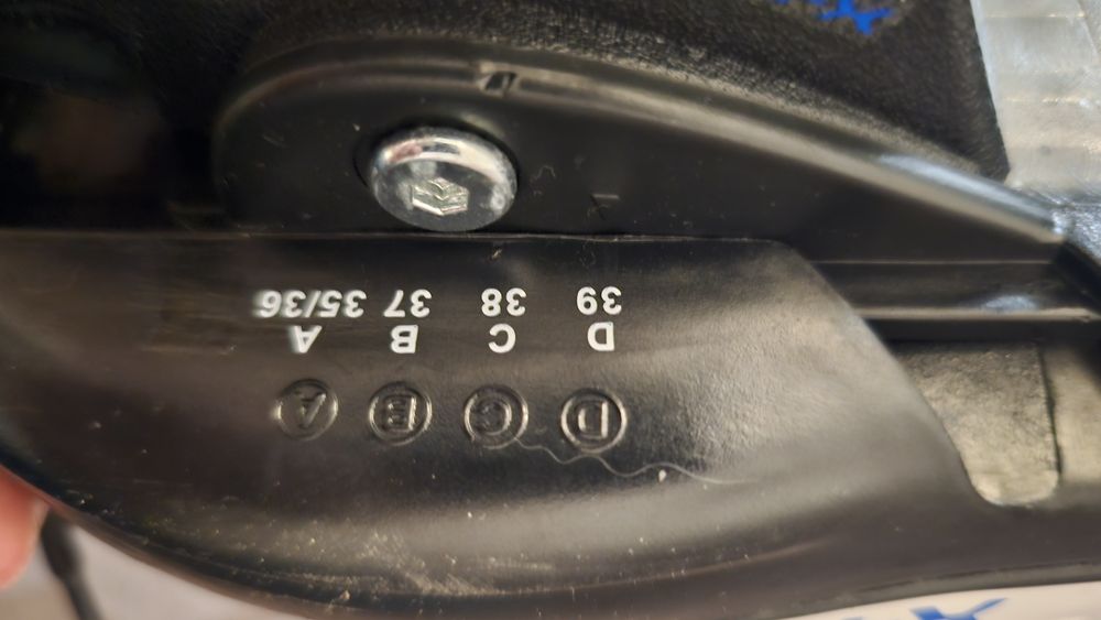 Patine pentru gheata reglabile Mărime 36-39