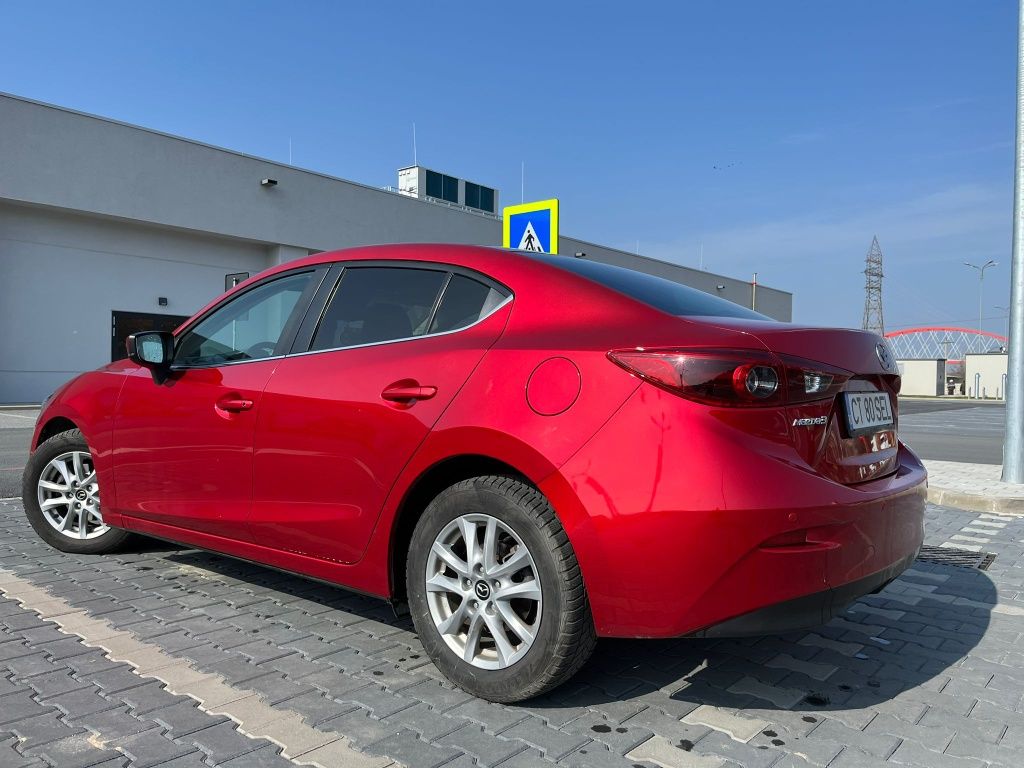 Vând Mazda 3 an 2018