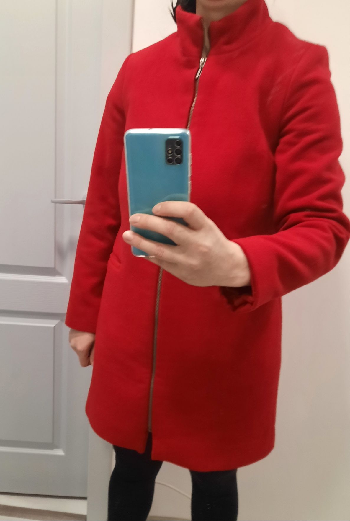 Palton culoarea roșu, marca Koton, mărimea S