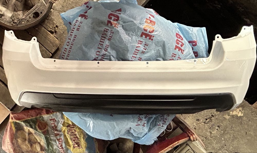 Задний бампер лада гранта (LADA GRANTA FL) в отличном состоянии