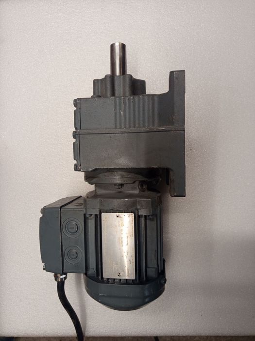 Германски Електромотор с редуктор