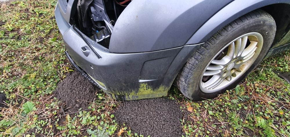 Bară fata Opel Signum cu spalatoare faruri și senzori parcare