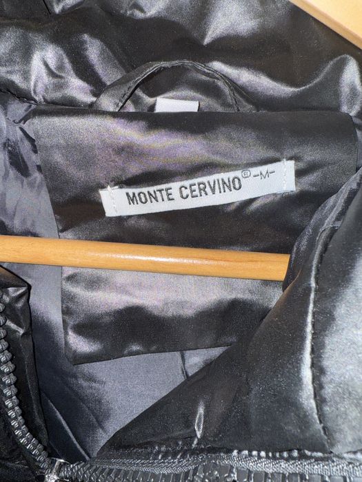 Яке с естесвен пух