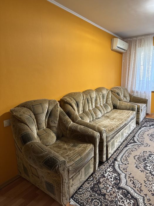 Продам Диван и 2 кресла