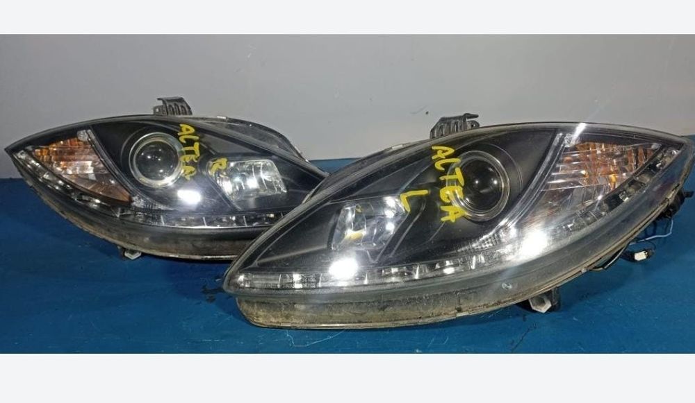 Far Stanga Dreapta Seat Altea Seat Leon Seat Toledo cu lupa