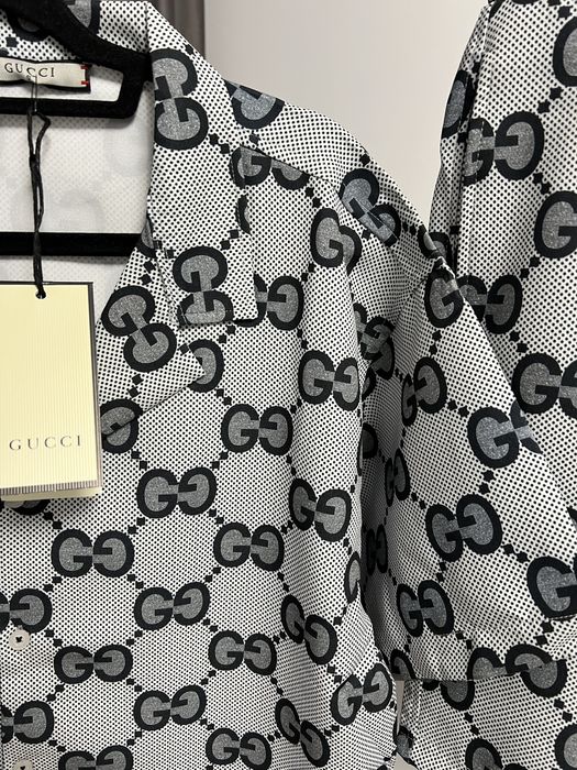 Compleu GUCCI super calitate