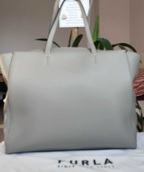Furla Regina като нова