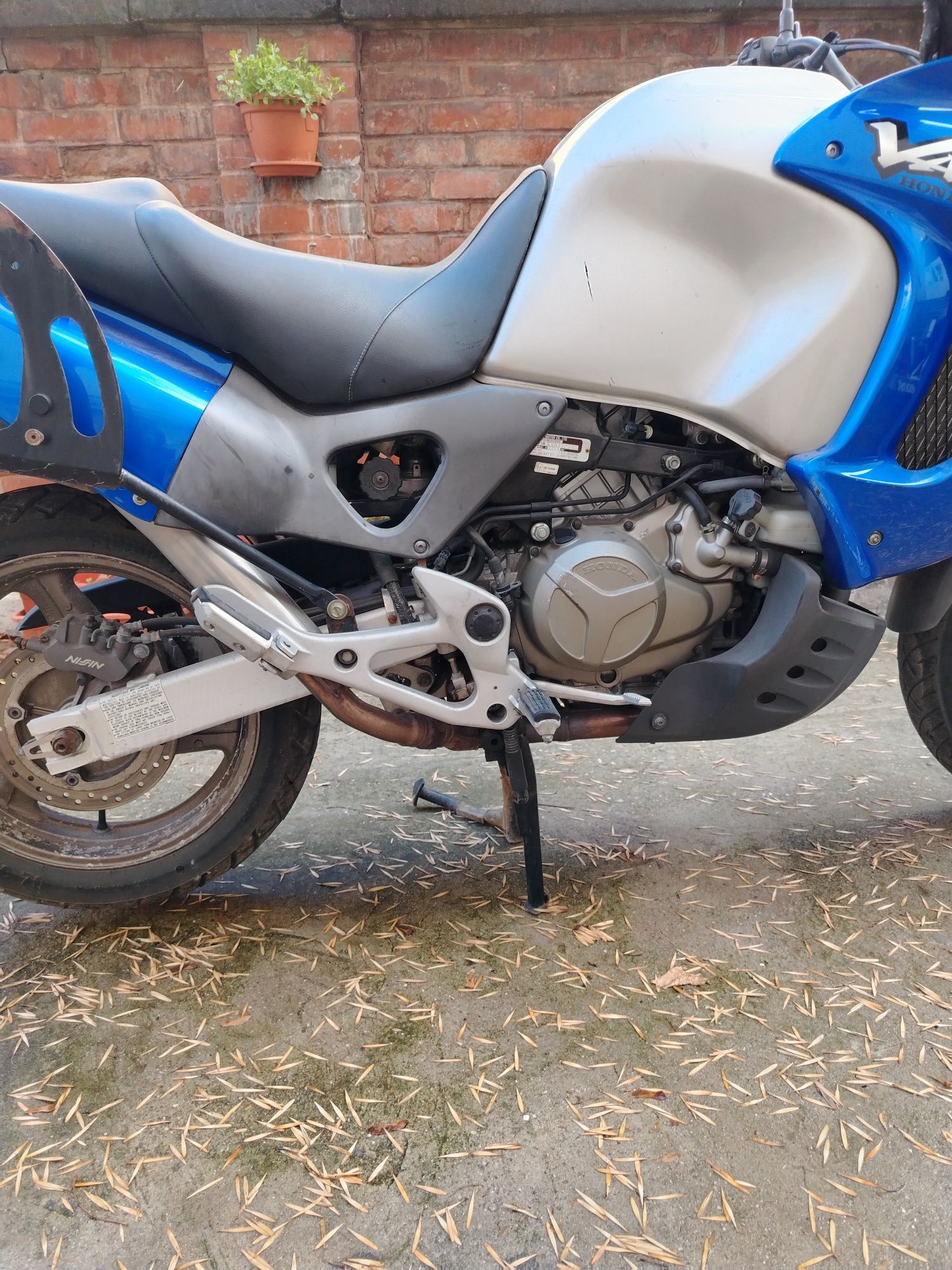 На части Honda Varadero XL 1000 Хонда Варадеро ХЛ