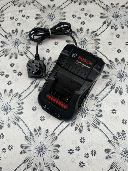 Зарядно устройство Bosch GAL 1880 CV Professional 14,4 – 18 V