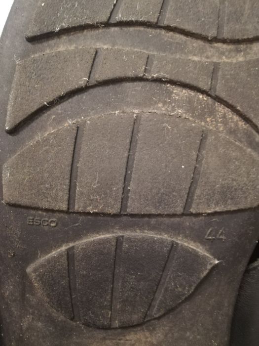 Saboti barbati gen flip flop