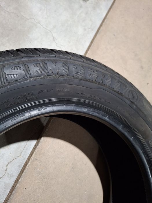 4 Anvelope de iarnă 185 65 r15 Semperit