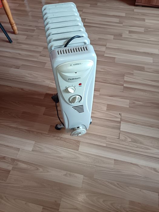 Calorifer electric cu termostat