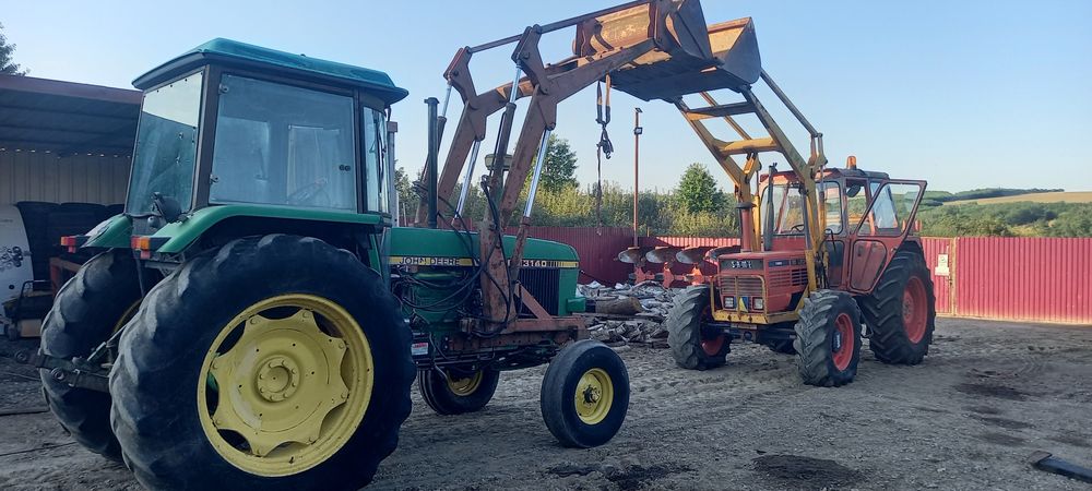 John deere cu Incarcator