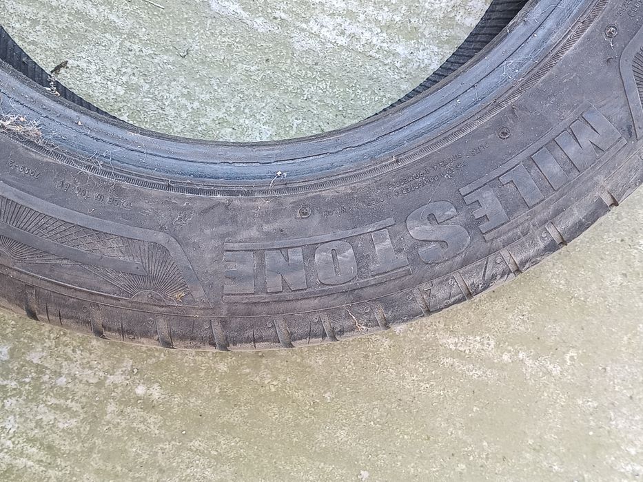 Vând cauciucuri iarna și vara