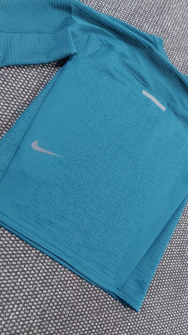 Nike tech fleece блуза за тичане S размер