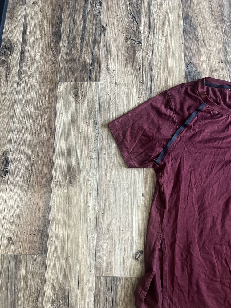Nike Tech Flecce size M