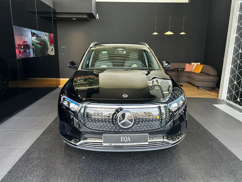 Mercedes-Benz EQA Mercedes Benz EQA 300 4M Autoturism nou