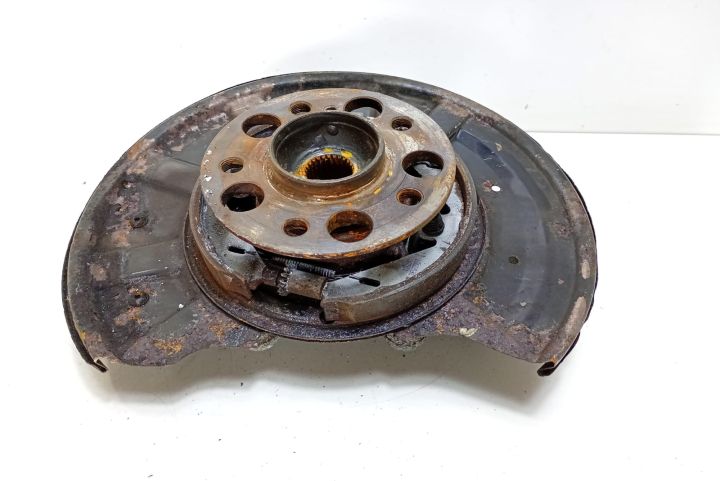 Fuzeta dreapta spate Mercedes-Benz C-Class W204/S204 seria