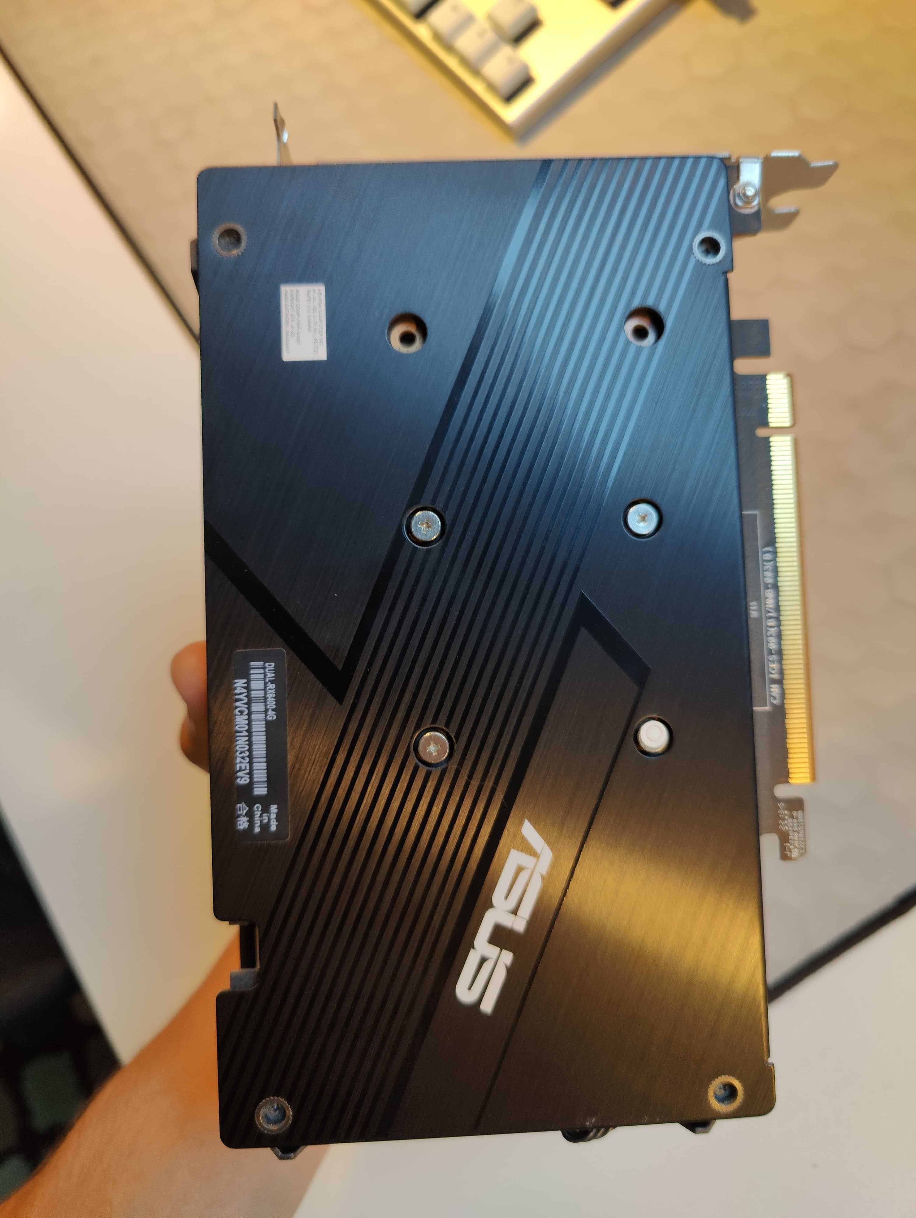 Placă video AMD Radeon RX6400 4GB