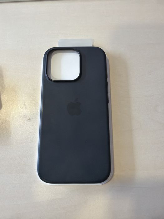 Husa Apple Magsafe silicon neagra iPhone 16 pro - originala