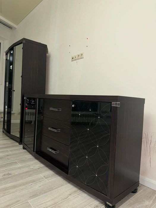 Продам министенку для зала.