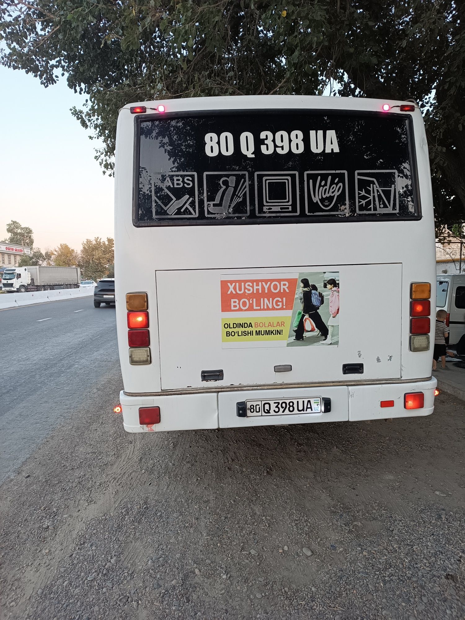 Isuzu Avtobus sotiladi