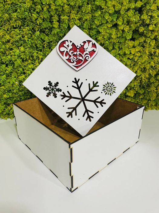 Подарочные коробки