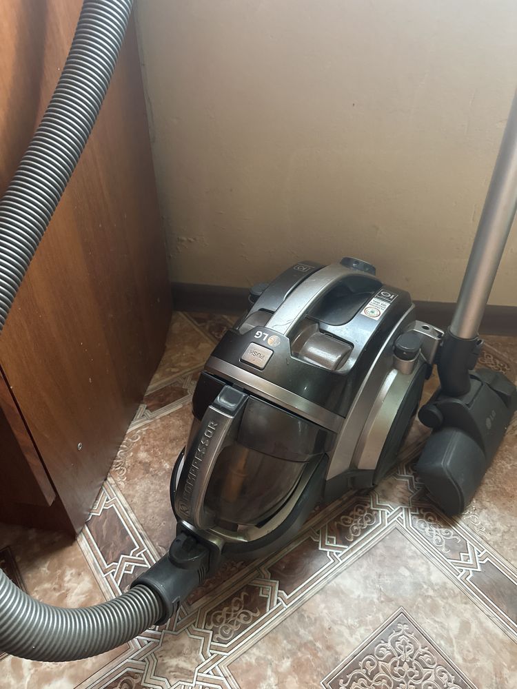 Продам пылесос компрессор